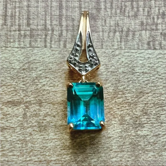 14K Gold Parti-Colored Blue/Violet/Teal Topaz and Diamond Pendant - Picture 2 of 4